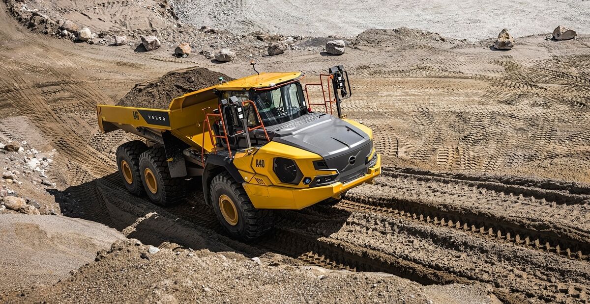 Volvo CE startet Serienproduktion elektrischer Knickdumper – Reichweite und TCO im Check