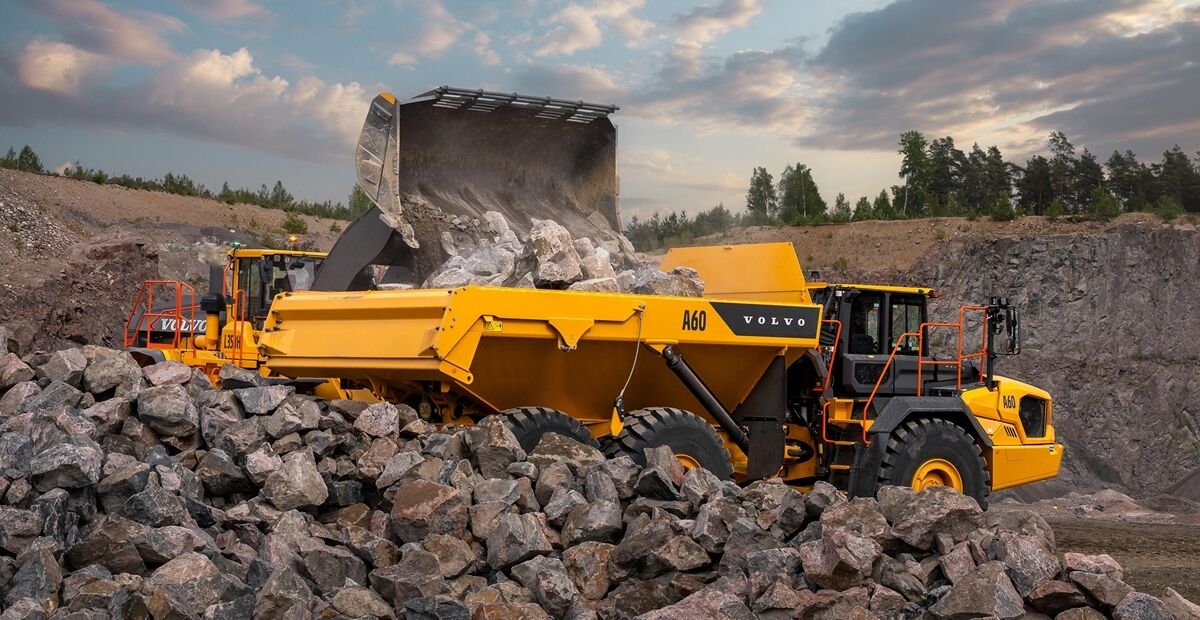 JCB 8008E CTS: Elektro-Mikrobagger für Innenstadtbaustellen – Reichweite, Kosten, Konkurrenz